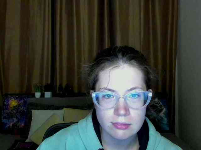 Aliciafolow009 webcam