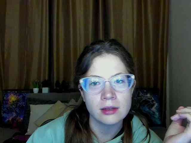 Aliciafolow009 webcam
