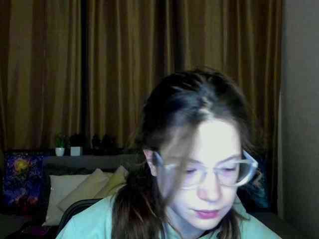 Aliciafolow009 webcam