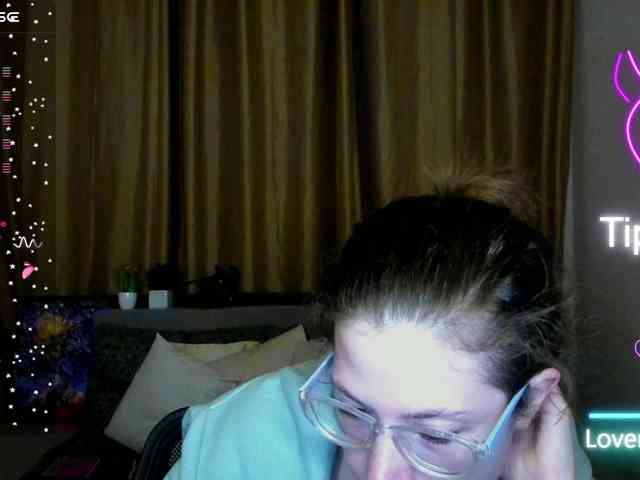 Aliciafolow009 webcam