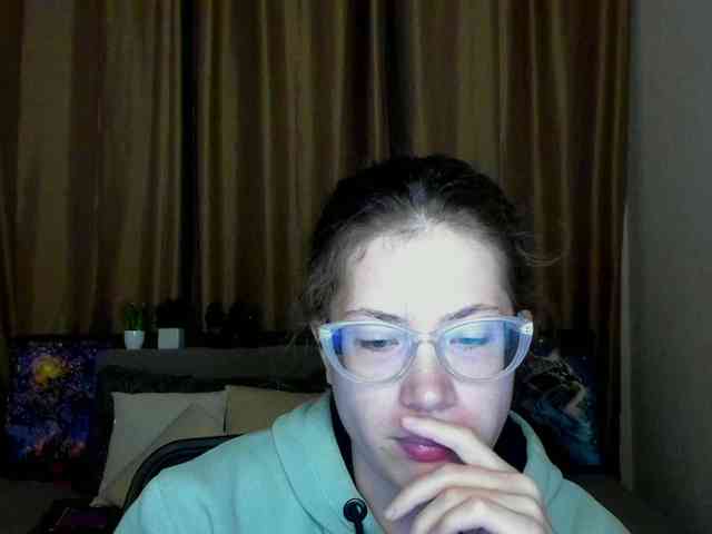 Aliciafolow009 webcam