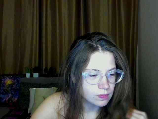 Aliciafolow009 webcam