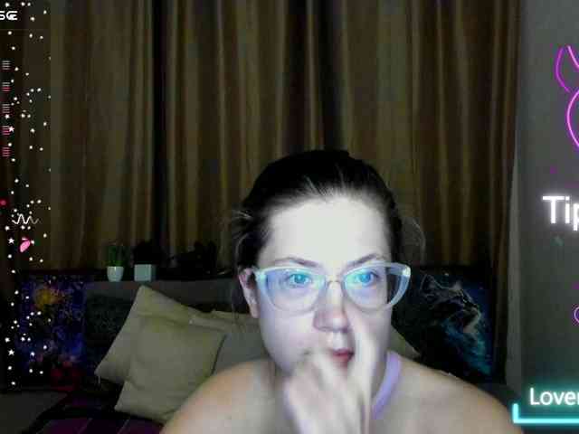 Aliciafolow009 webcam