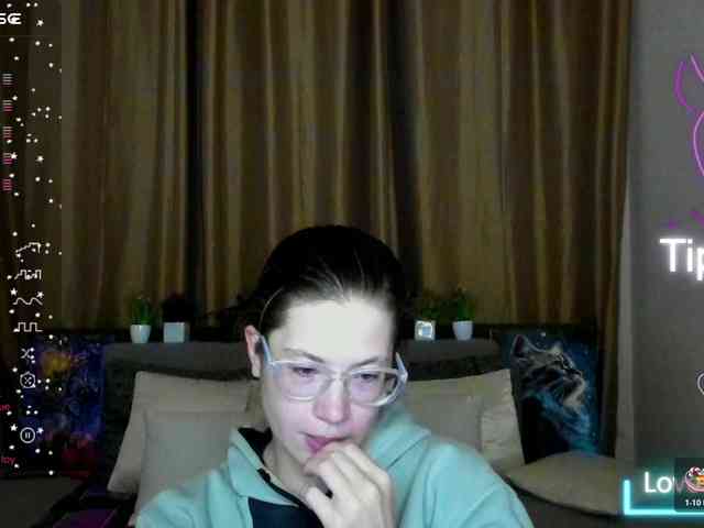 Aliciafolow009 webcam