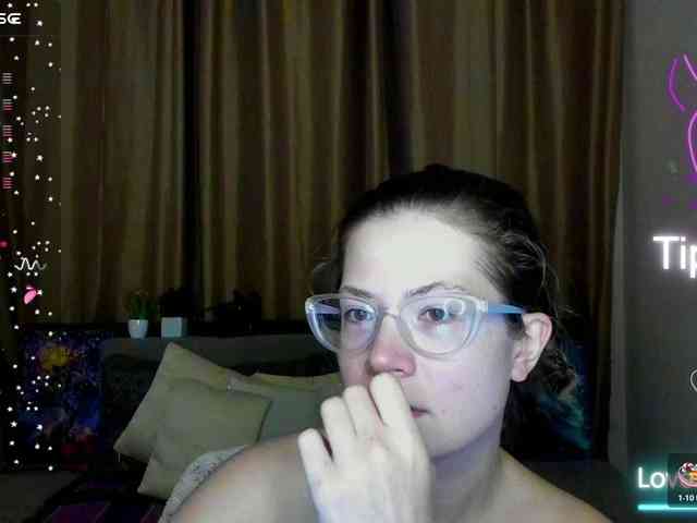 Aliciafolow009 webcam