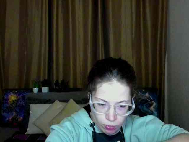 Aliciafolow009 webcam