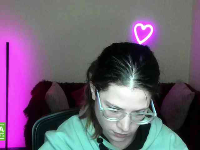 Aliciafolow009 webcam