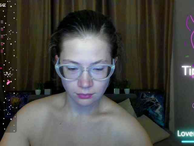 Aliciafolow009 webcam