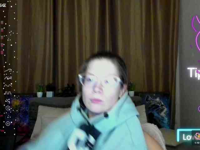 Aliciafolow009 webcam