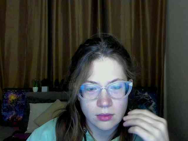 Aliciafolow009 webcam