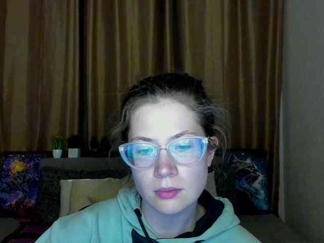 Aliciafolow009 webcam