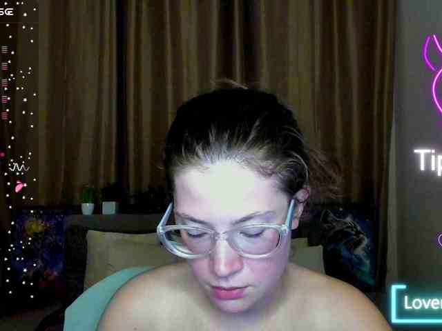 Aliciafolow009 webcam