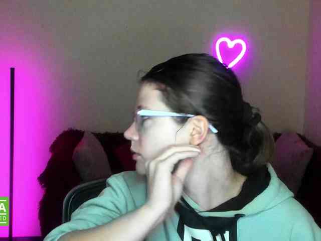 Aliciafolow009 webcam