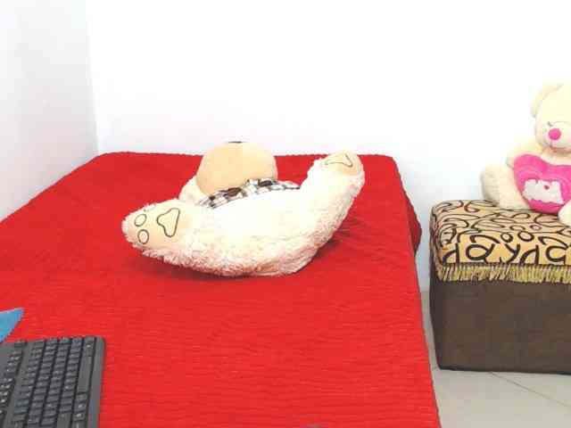 ariellth webcam