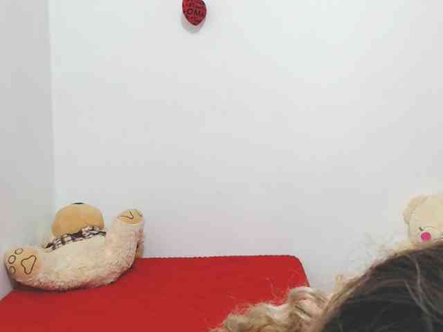 ariellth webcam