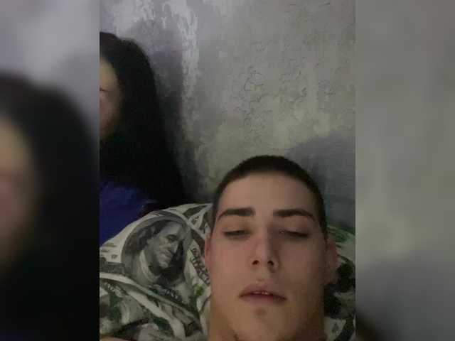 Entrez le videochat erotique avec le
modèle TUYA2 TUYA2