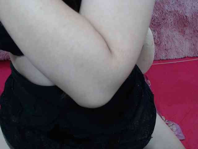 AsiaHot95 webcam