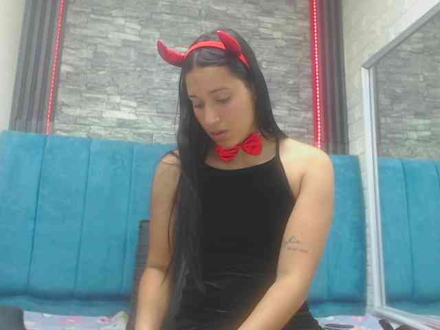 skinny-brenda webcam