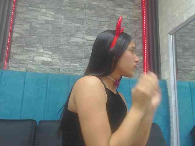 skinny-brenda webcam