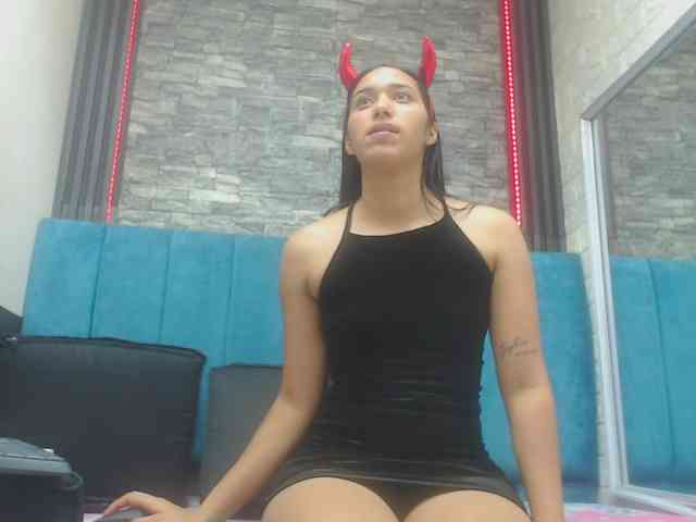 skinny-brenda webcam