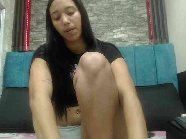 skinny-brenda webcam