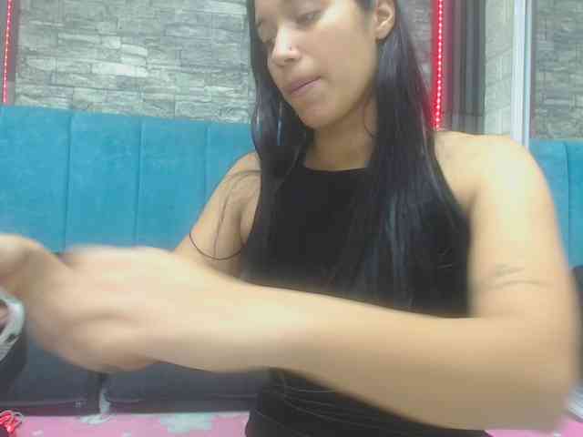 skinny-brenda webcam