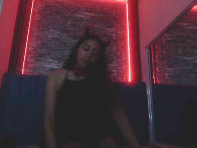 skinny-brenda webcam