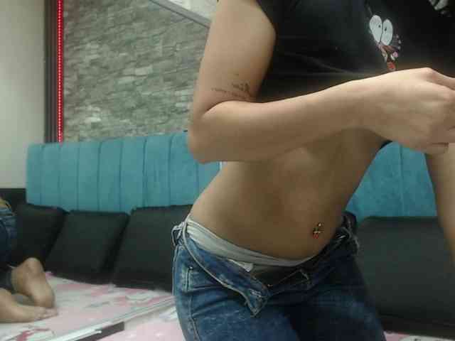 skinny-brenda webcam