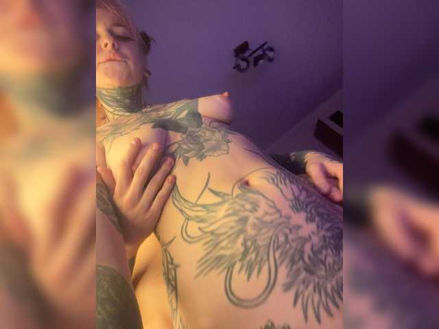 Gratis Live Sexcam mit shnesyne shnesyne