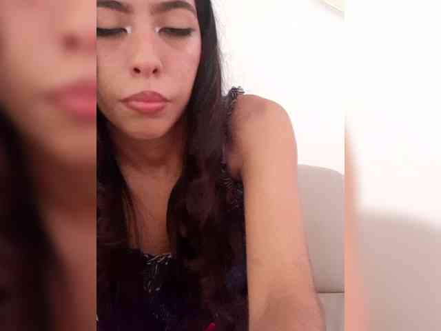 EMMAAA-STOONEE webcam