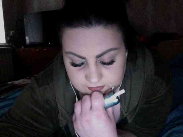 Ruby-Lorrie webcam