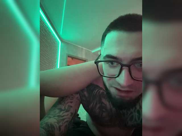 Gratis Live Sexcam mit Killingspreee1 Killingspreee1
