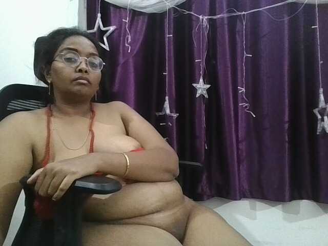 ShruthiIndian56 webcam