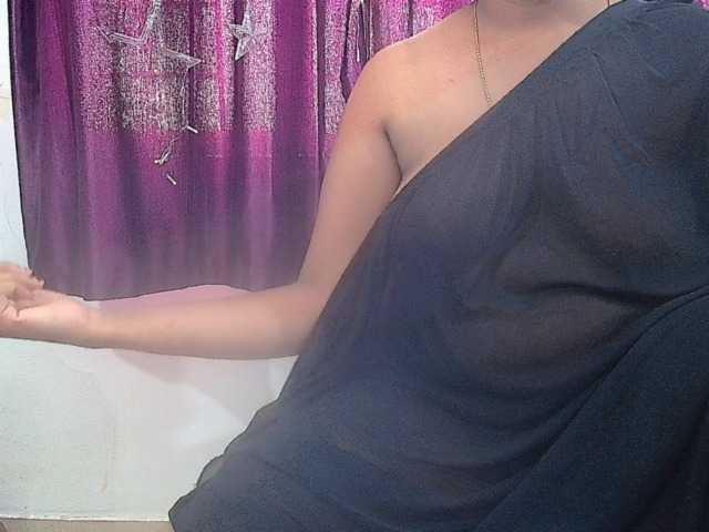 ShruthiIndian56 webcam