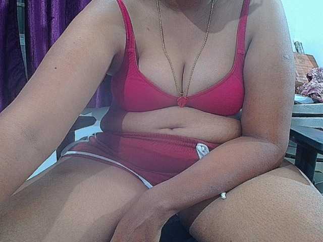 ShruthiIndian56 webcam