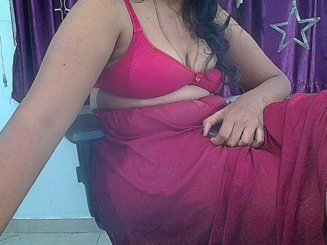 ShruthiIndian56 webcam