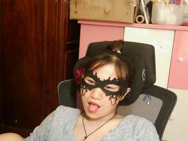 girl30slutty webcam