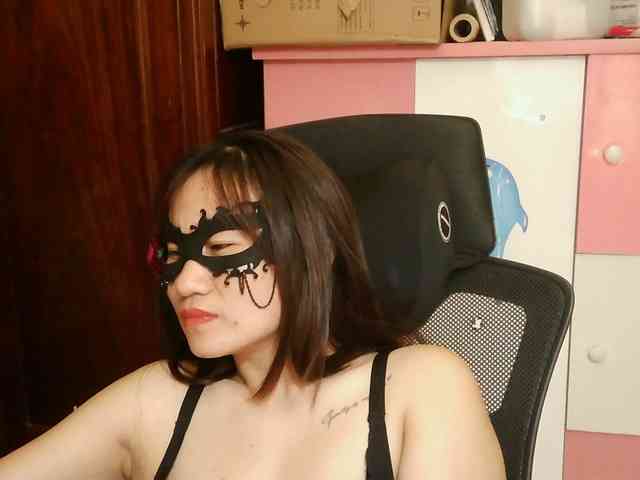 girl30slutty webcam