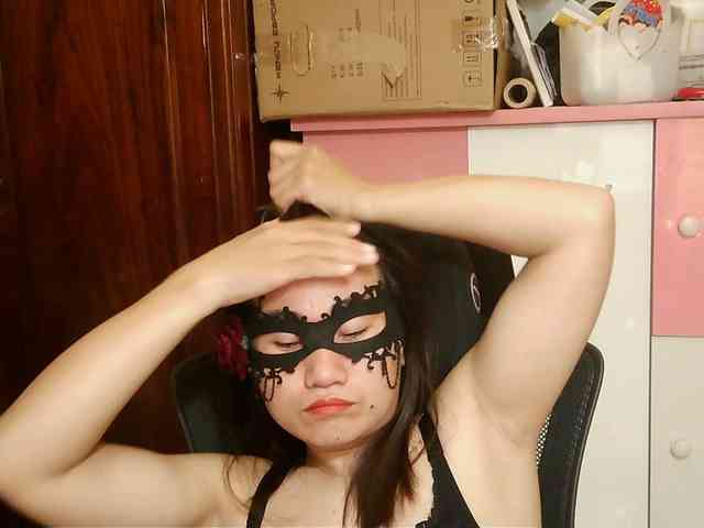 girl30slutty webcam
