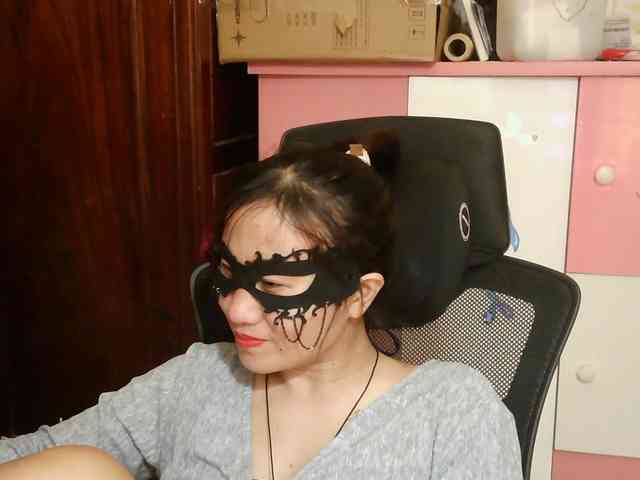 girl30slutty webcam