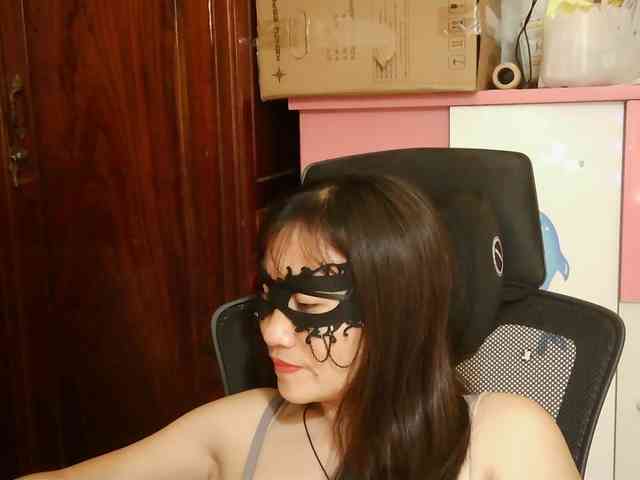 girl30slutty webcam