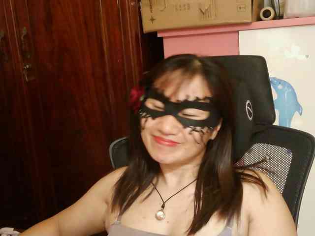 girl30slutty webcam
