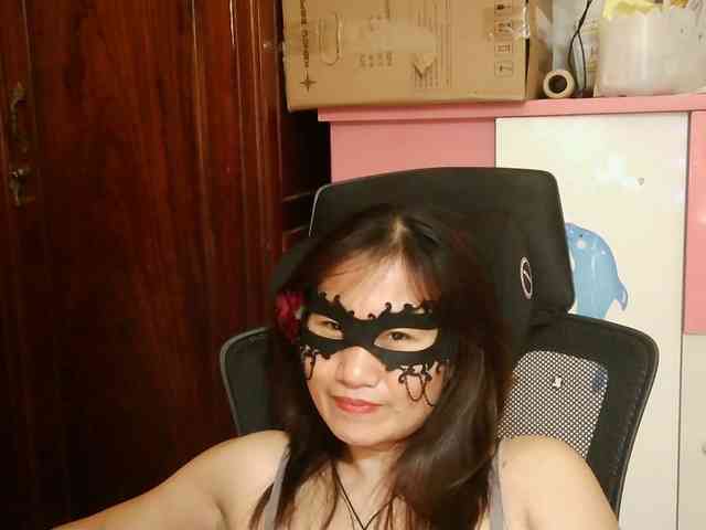 girl30slutty webcam
