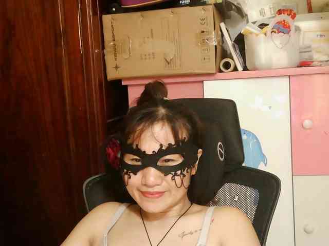 girl30slutty webcam