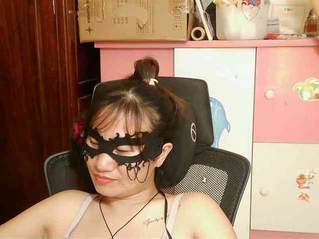 girl30slutty webcam