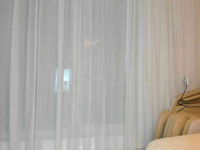 Saradiamond01 webcam