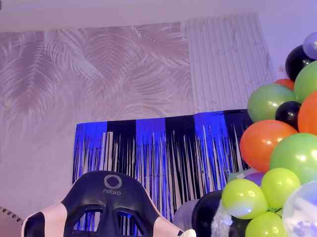 Melany-8 webcam