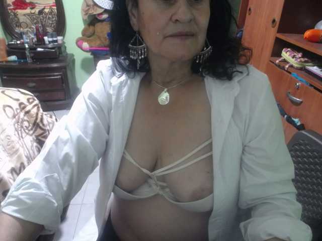 jazmin-mature webcam