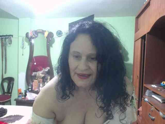 jazmin-mature webcam