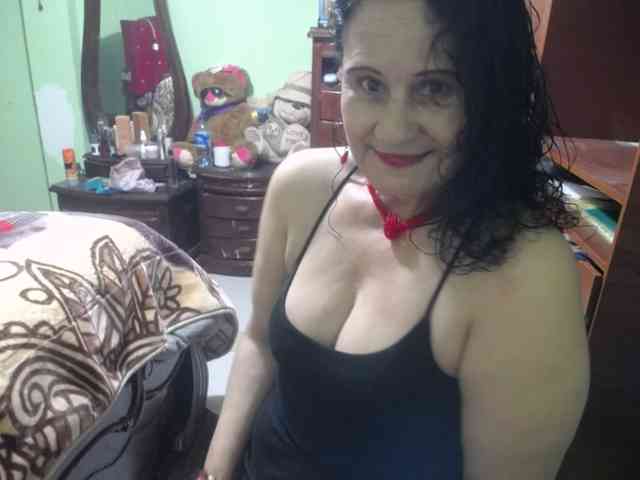 jazmin-mature webcam